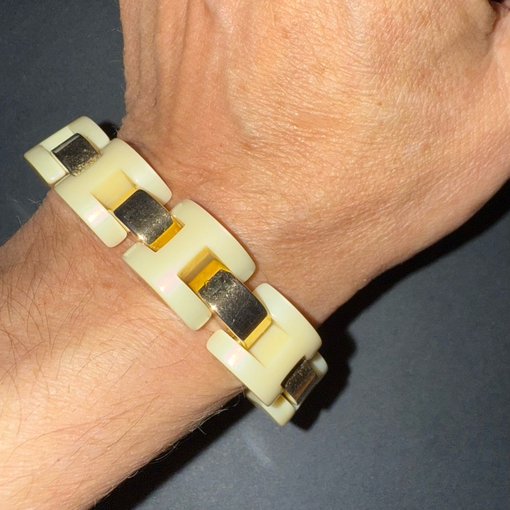Giuliano Fratti Mid-Century Gold-Plate & Ivory Tone Celluloid Bracelet